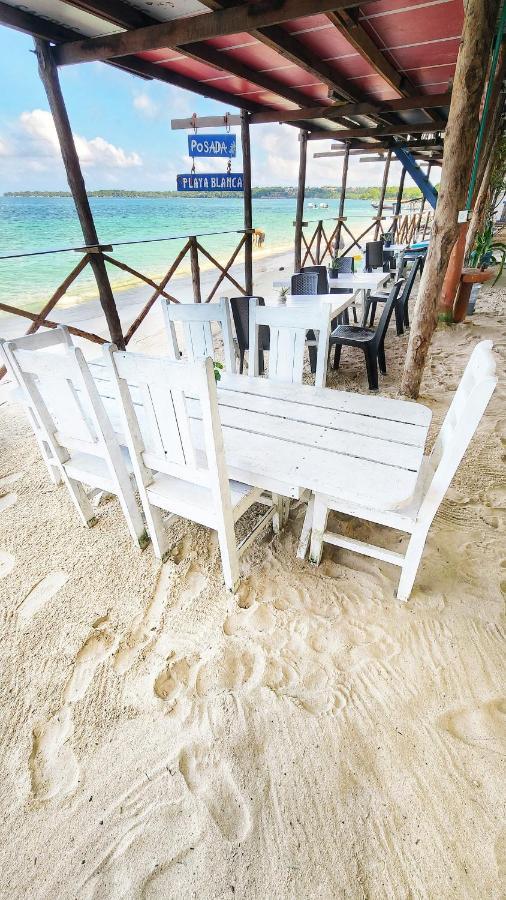 Hostal بلايا بلانكا المظهر الخارجي الصورة