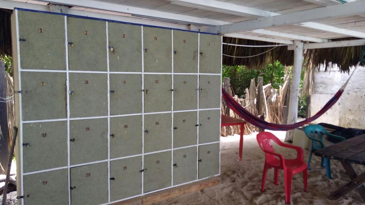 Hostal بلايا بلانكا المظهر الخارجي الصورة